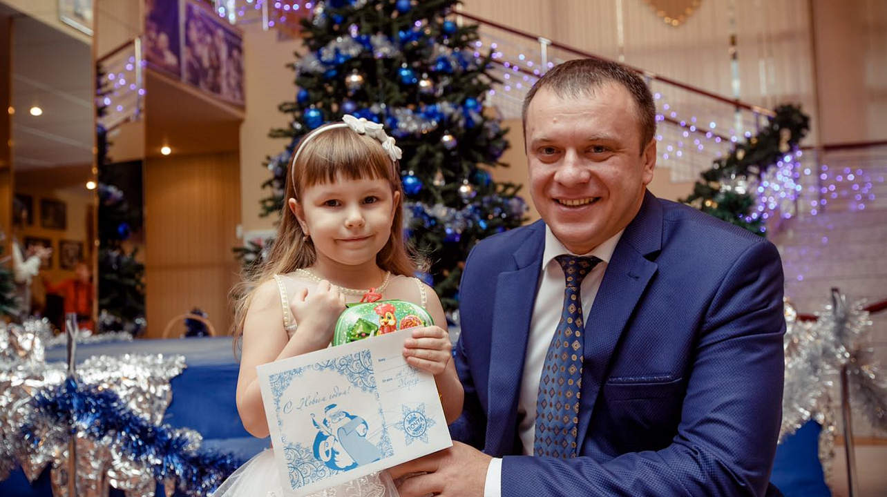 В театре кукол состоялось новогоднее представление для ребят Западного округа