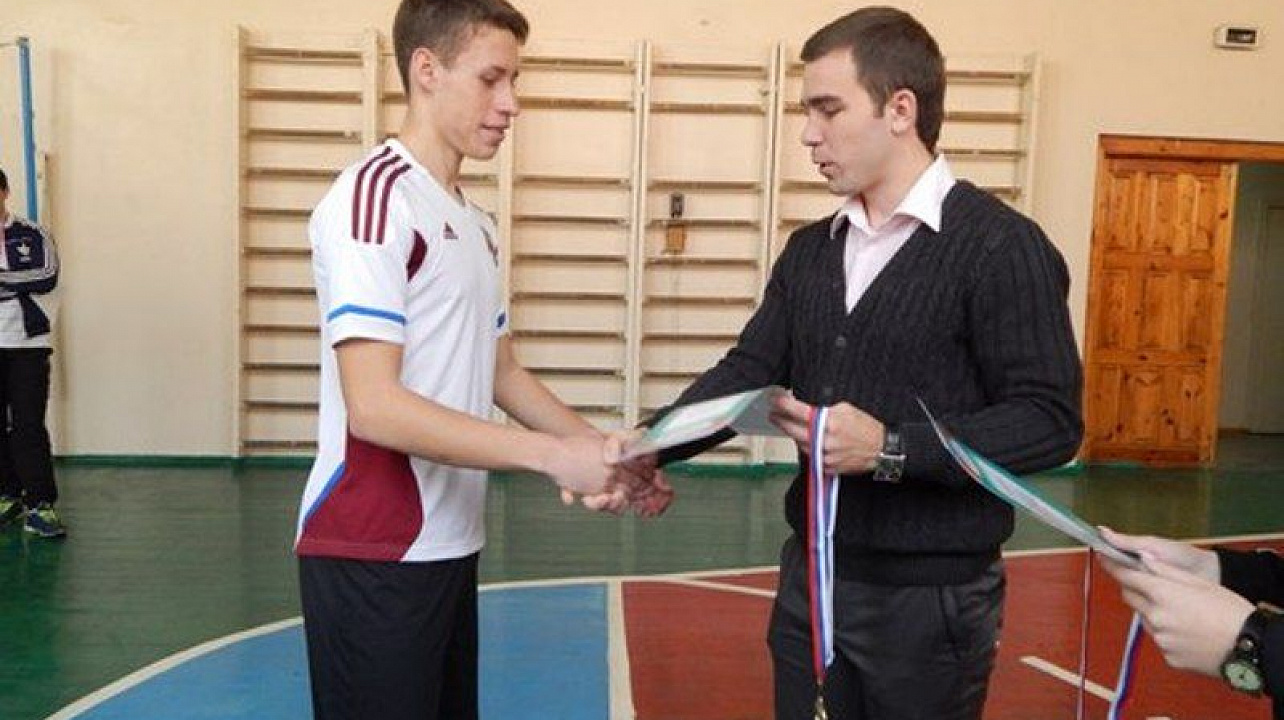 В Центральном округе состоялся турнир по волейболу