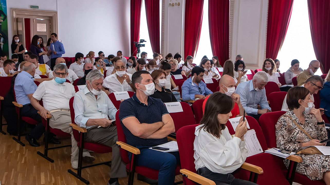 По приглашению Краснодарского центра национальных культур столицу Кубани посетили активисты общественных организаций столицы Абхазии (2).jpg