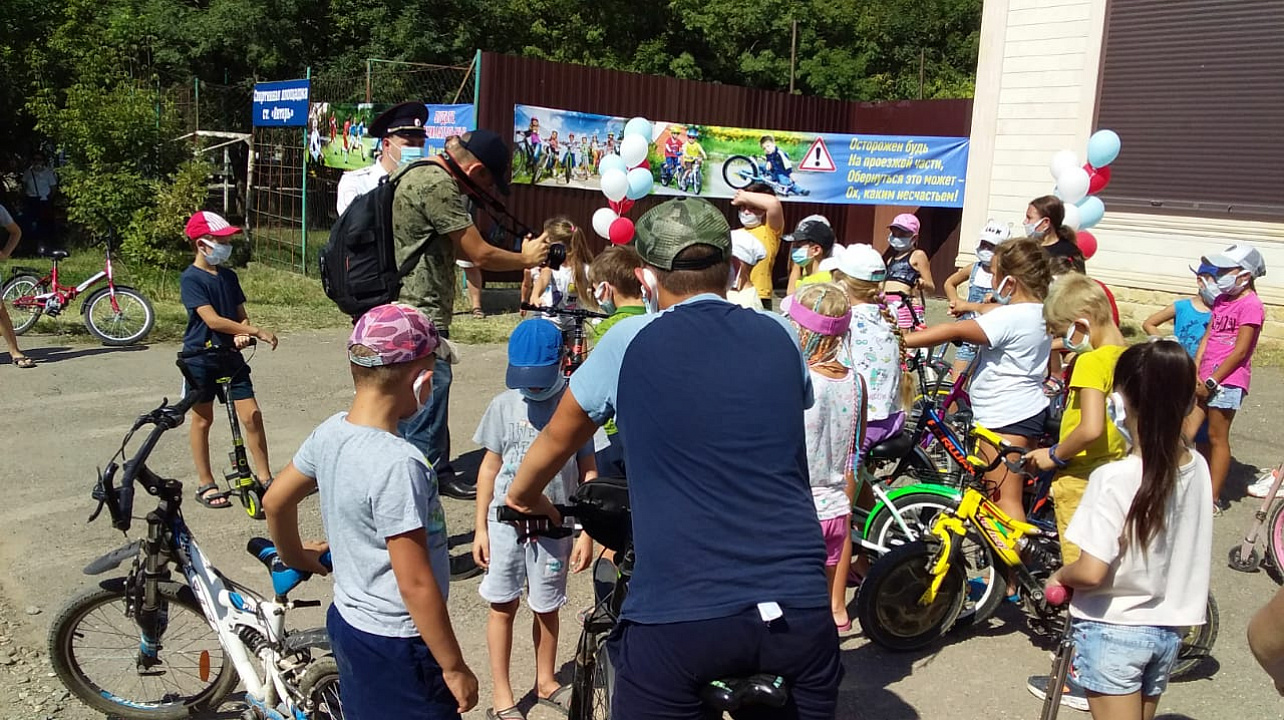 В садоводческом товариществе «Янтарь» прошли занятия с детьми по безопасной езде на велосипедах