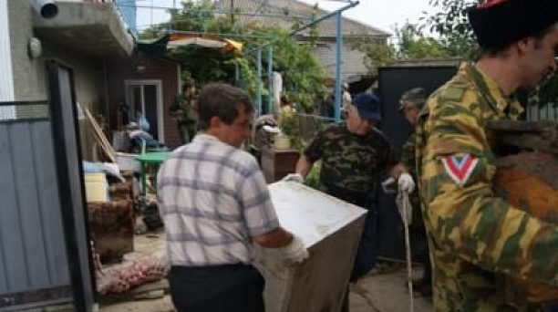 Добровольцами в Крымск