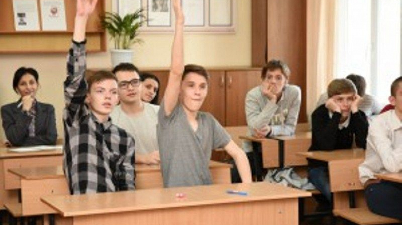 Военно-историческую викторину провели в Краснодарском монтажном техникуме