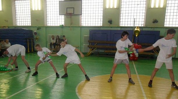 В Центральном округе прошел праздник «Зимние забавы»