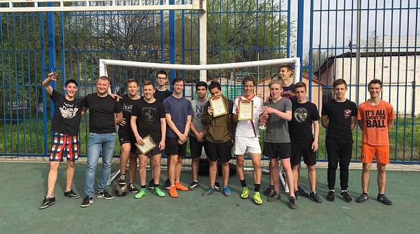 В Западном округе прошли соревнования, посвящённые  Дню космонавтики