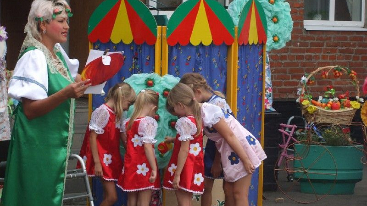 Дошкольники Центрального округа отметили наступление осени  и преображение природы