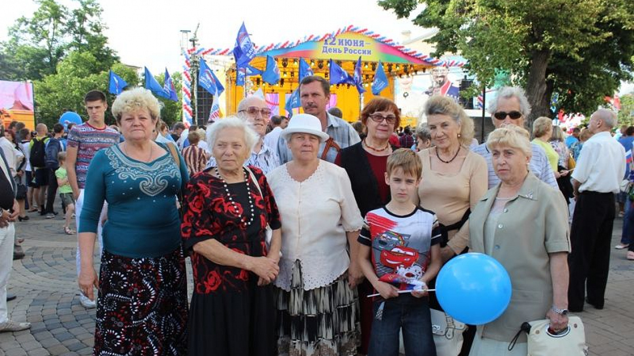 Жители Центрального округа приняли участие в праздновании Дня России