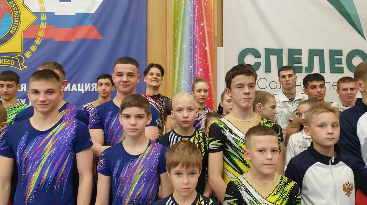Две звезды: в Краснодаре стартовали Всероссийские соревнования по спортивной акробатике