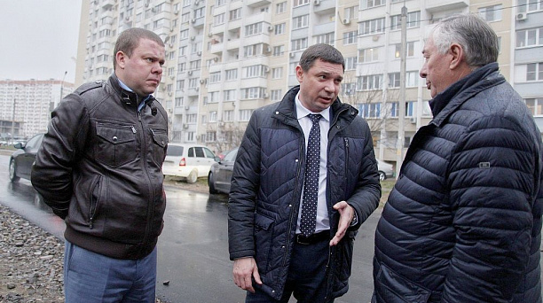 200 метров для пассажиров общественного транспорта: в микрорайоне Гидростроителей Краснодара достроили участок ул. им. Снесарева