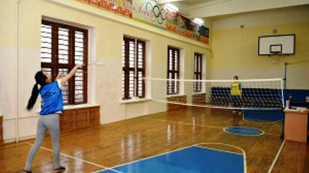 Студенты Краснодарского монтажного техникума участвуют в соревнованиях по бадминтону