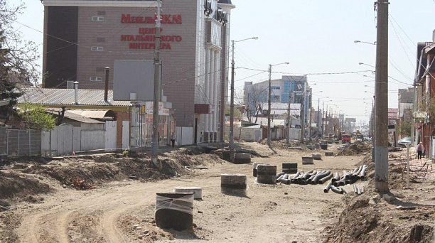 В Краснодаре на ремонтируемом участке ул. им. Тургенева начали отсыпку тротуаров