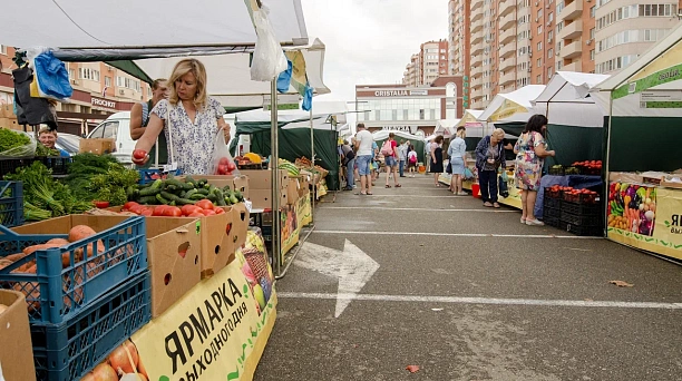 За инжиром, виноградом и грушами - на ярмарки выходного дня