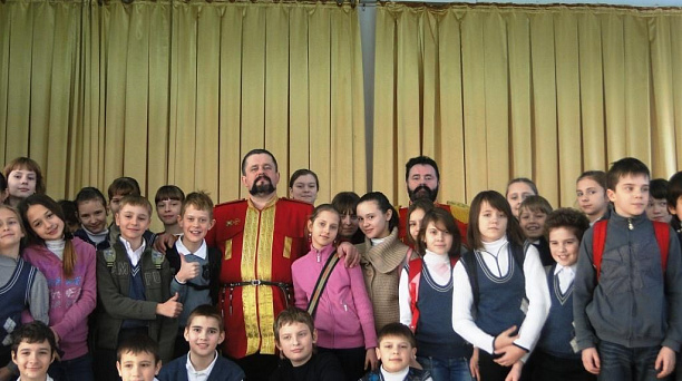 В прикубанской школе №18 прошел концерт патриотической песни