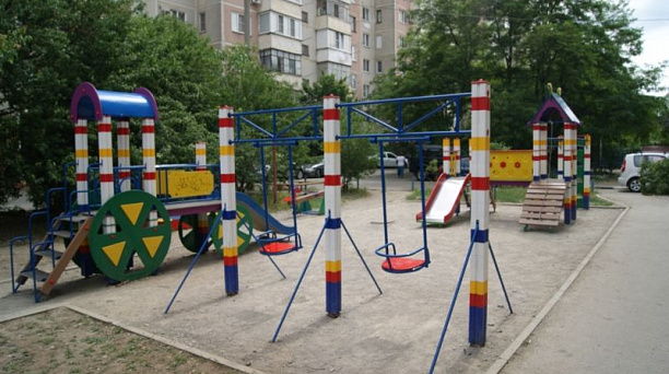 Владимир Евланов отметил большую роль общественности в развитии города