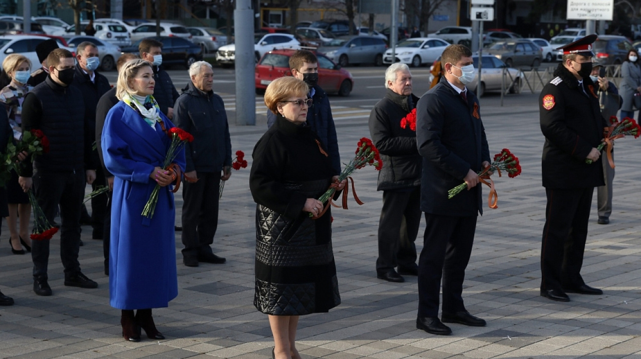 В День Неизвестного Солдата в Краснодаре почтили память героев Великой Отечественной войны