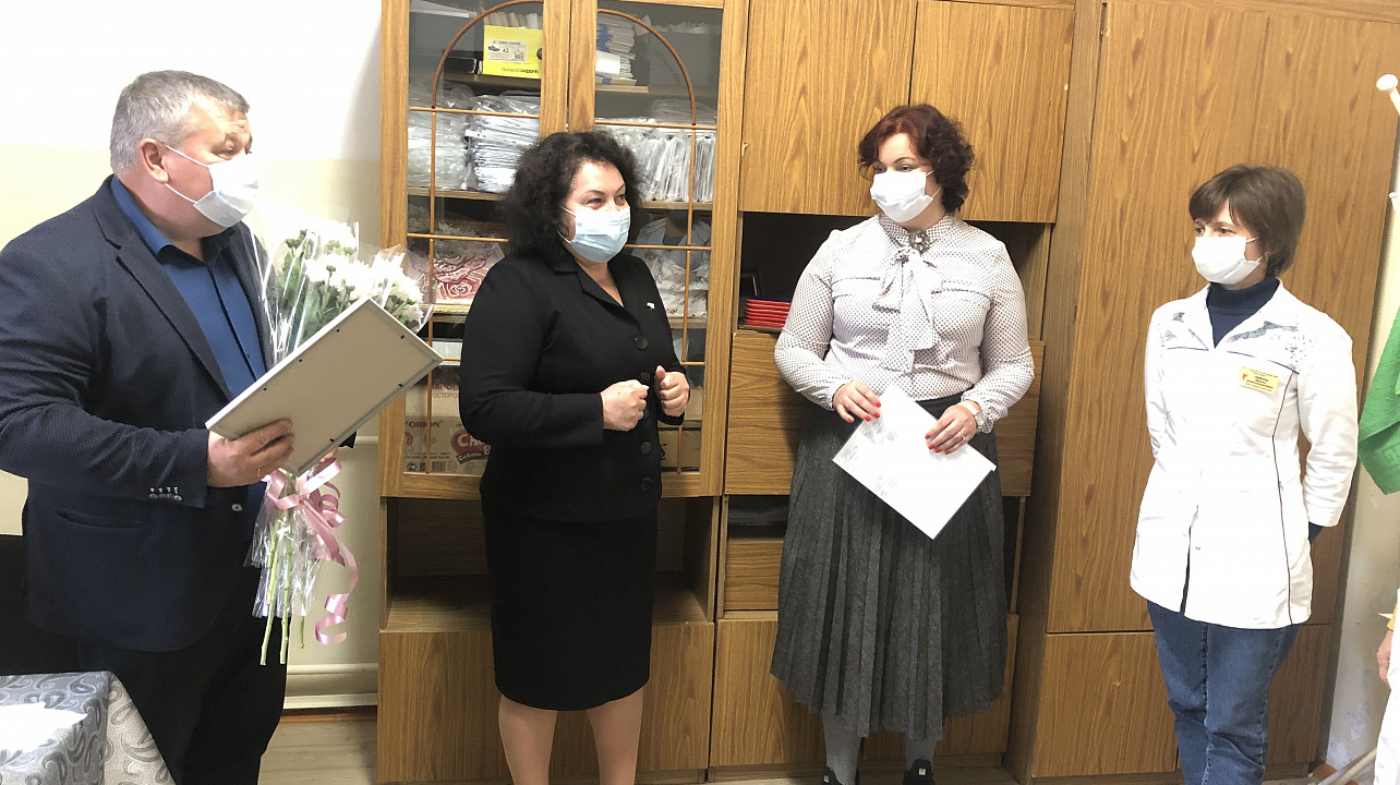 Депутат ЗСК Трубилин поздравил медицинских работников с Международным днём врача