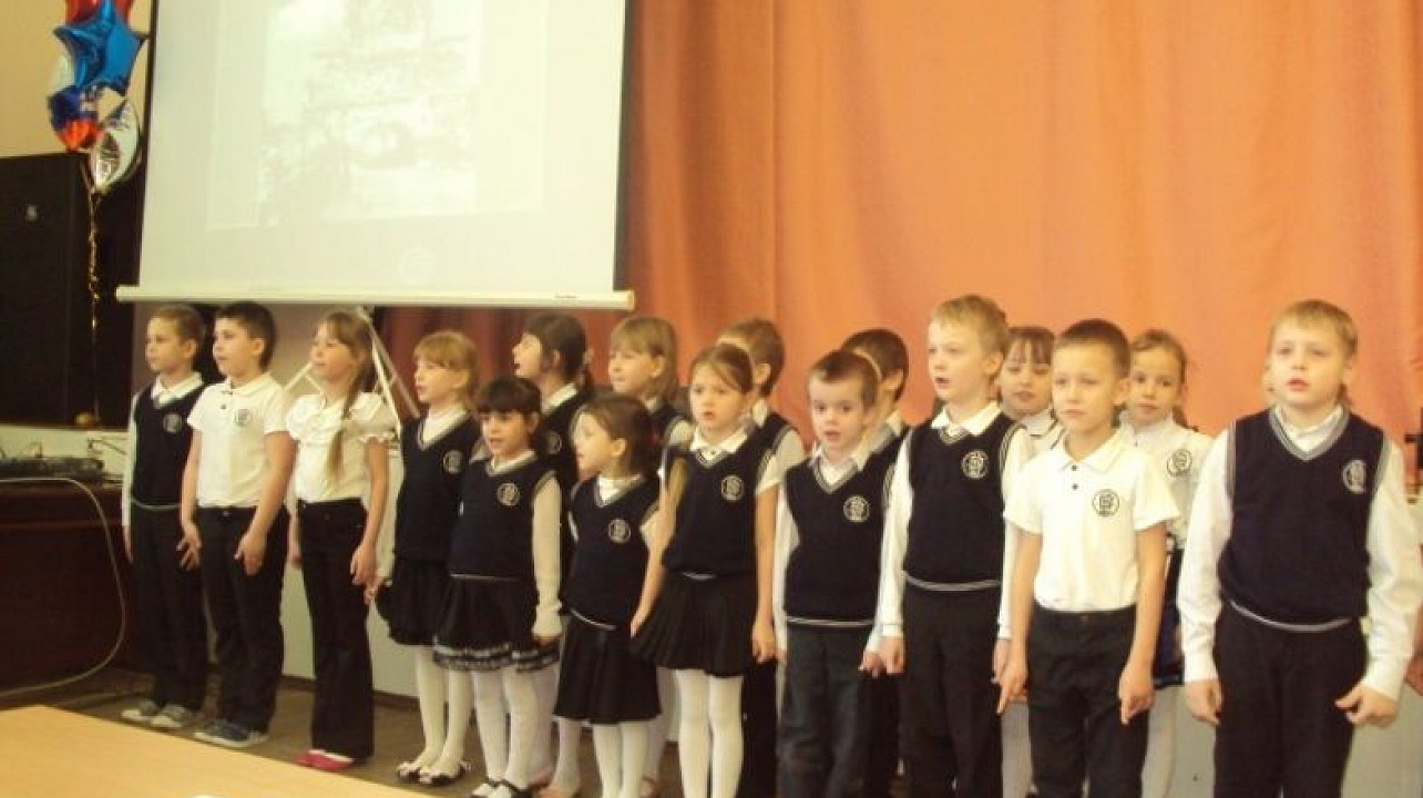 В школе № 35 прошел цикл ежегодных музыкальных уроков «Споёмте, друзья»