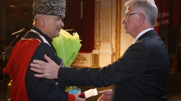 Казаки встретили гостей