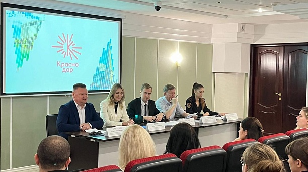 На заседании гостинично-туристской секции рассмотрели вопрос туристического налога