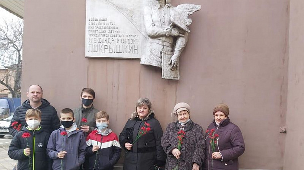 Жители Центрального округа почтили память погибших в День освобождения Краснодара