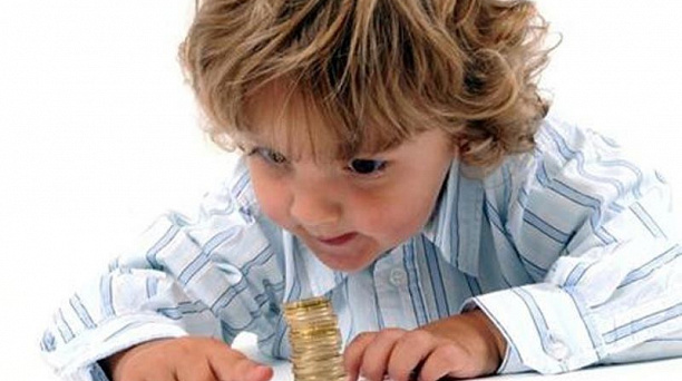 Управление социальной защиты предлагает жителям Центрального округа оформить пособие на ребенка