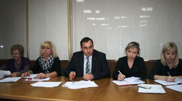 В Прикубанском округе обсудили дальнейшую работу с населением по ликвидации последствий «ледяного дождя»