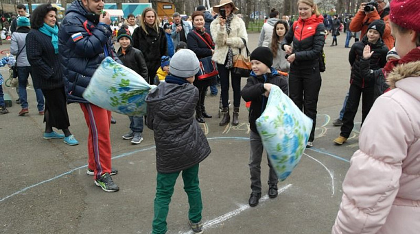 В Центральном округе проводили «Широкую Масленицу!»