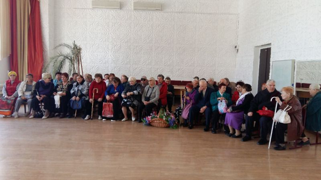 Литературно-музыкальный праздник для старшего поколения прошел в Доме Культуры ВОС .jpg