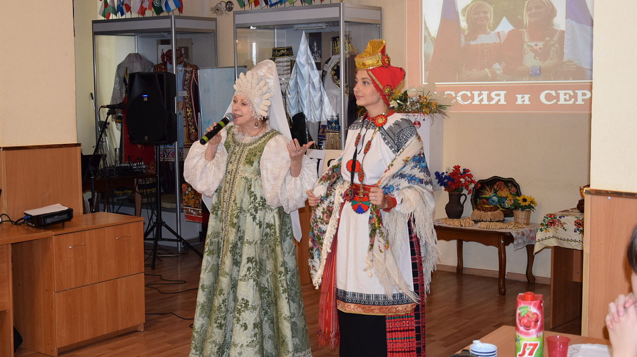 «Россия - Сербия. Дружба навеки!» - под таким девизом прошла встреча активистов славянских  (3).JPG