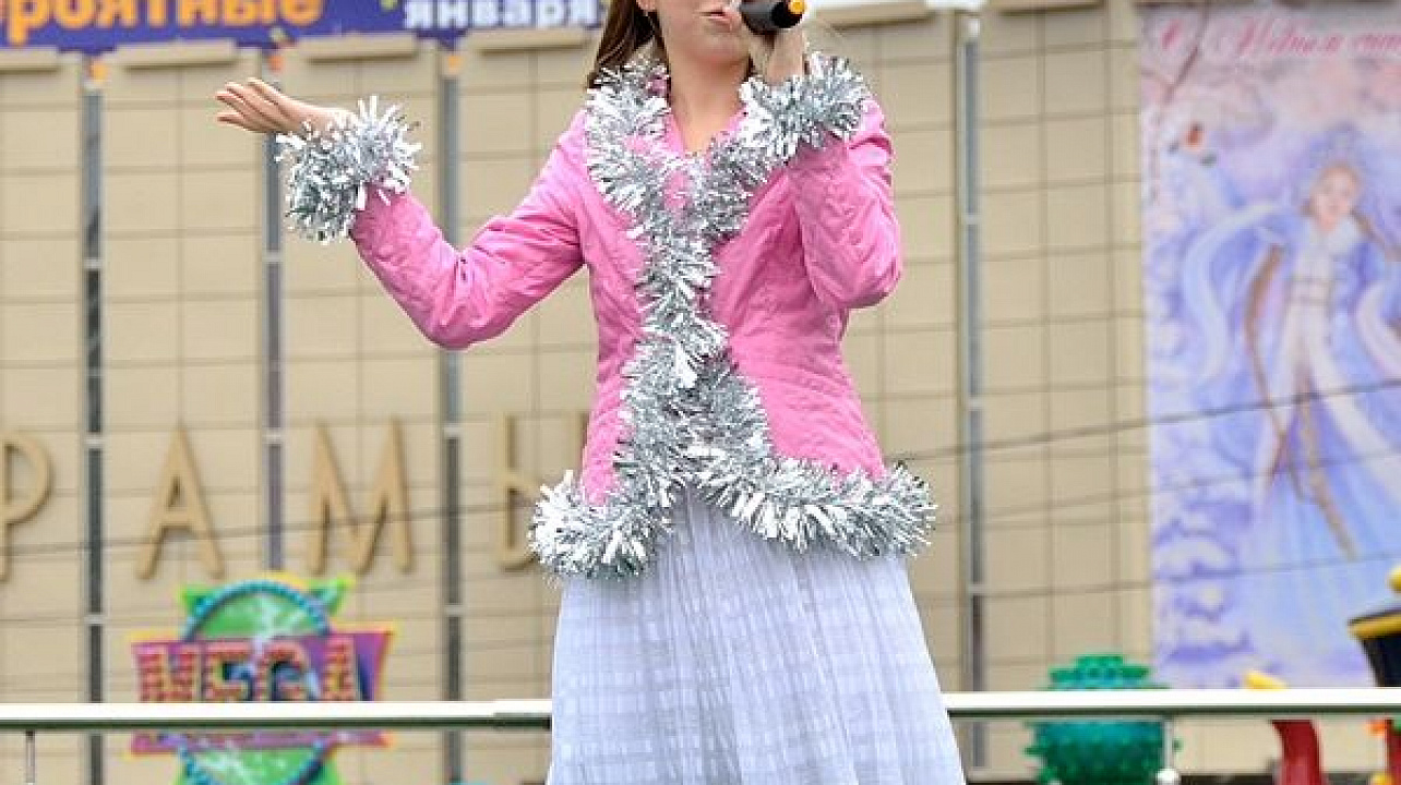 100 юных прикубанцев из Центра детского творчества сделали новогодний подарок горожанам