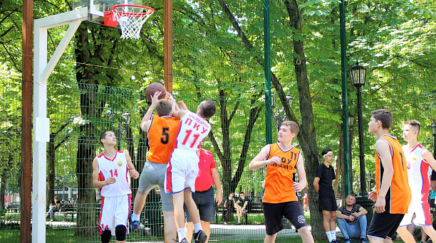 На Кубани стартовал третий этап турнира по уличному баскетболу