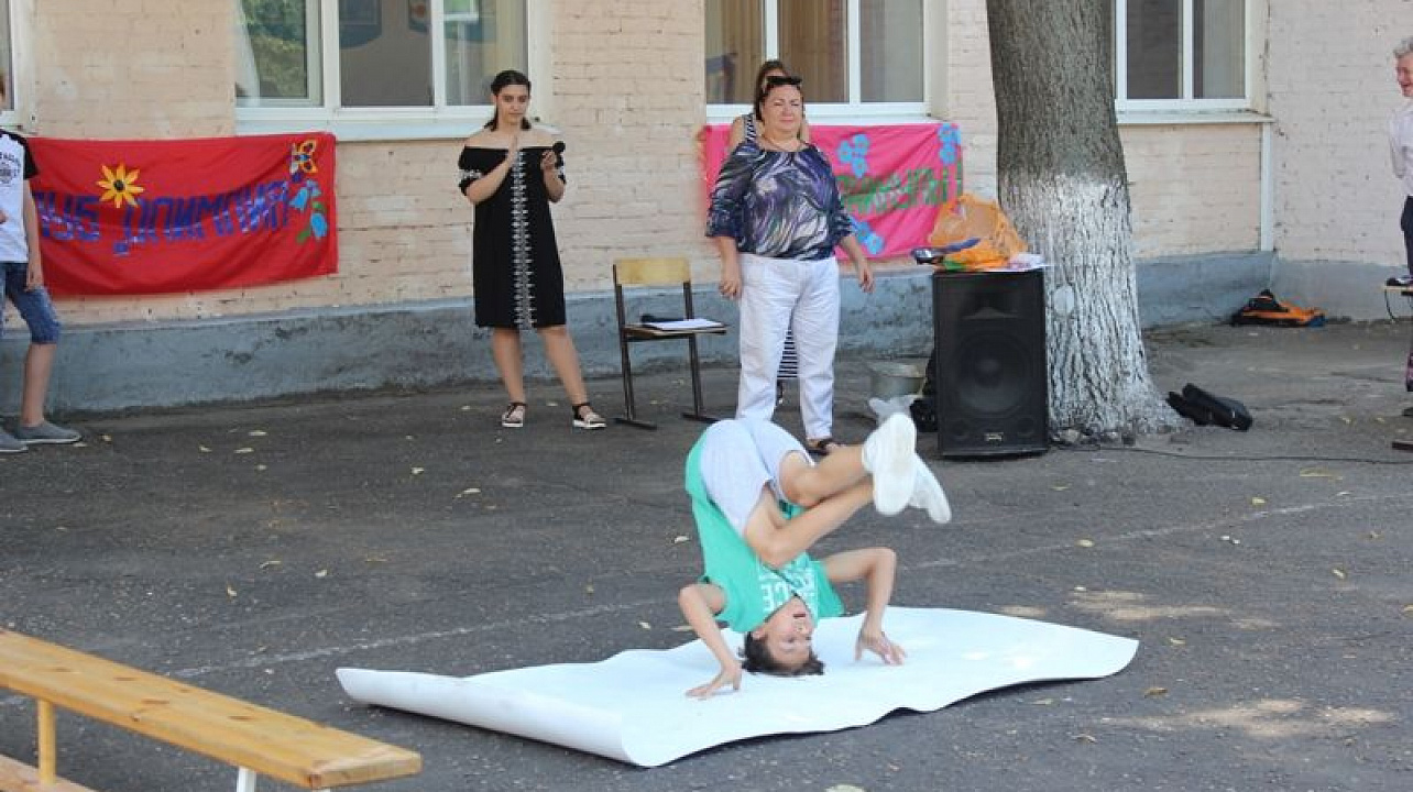 В Центральном округе продолжается конкурс детского творчества