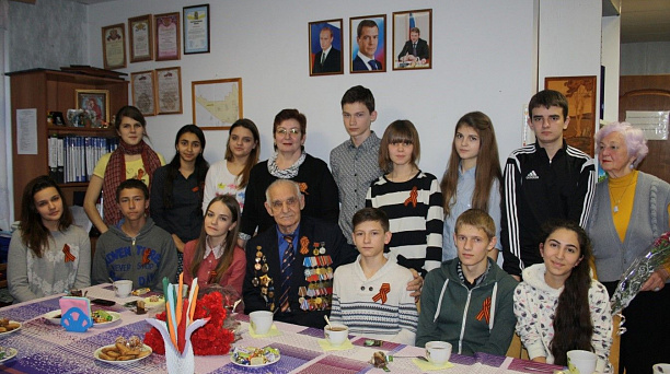 «Сын полка» времен войны рассказал школьникам, как заслужил первую боевую медаль