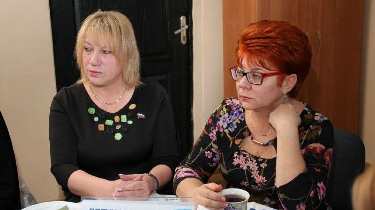 регулярная методическая помощь в семейной гостинной (1).JPG