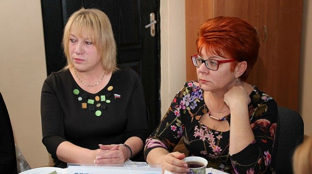 Регулярная методическая помощь в «Семейной гостиной»