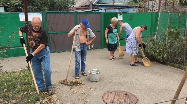 В прошедшие выходные санитарный марафон поддержало старшее поколение Центрального округа 