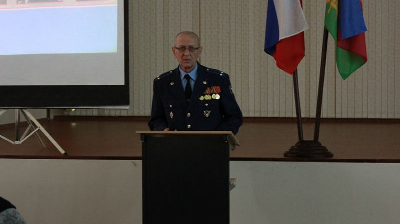 Студенты Западного округа вступили в патриотический месячник