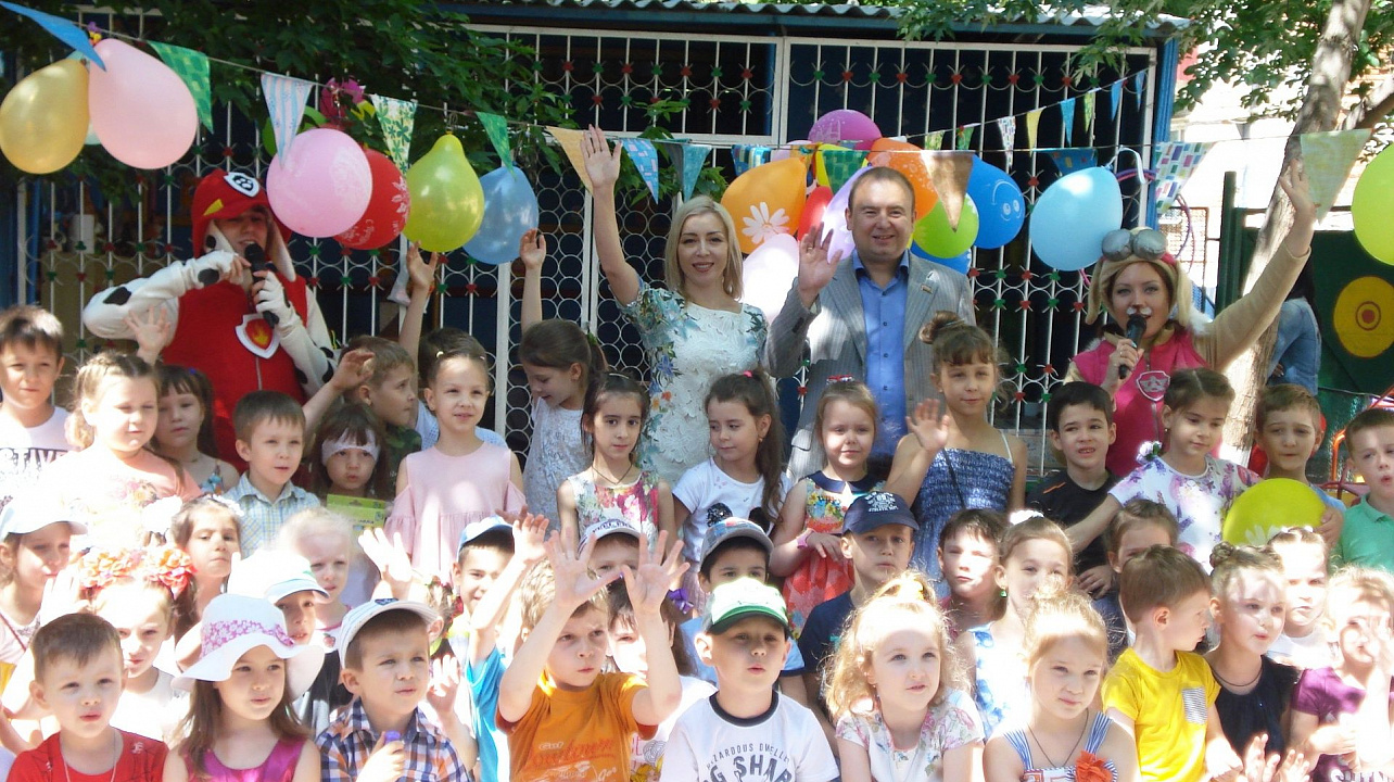 В детском саду Западного округа педагоги организовали праздник для своих воспитанников