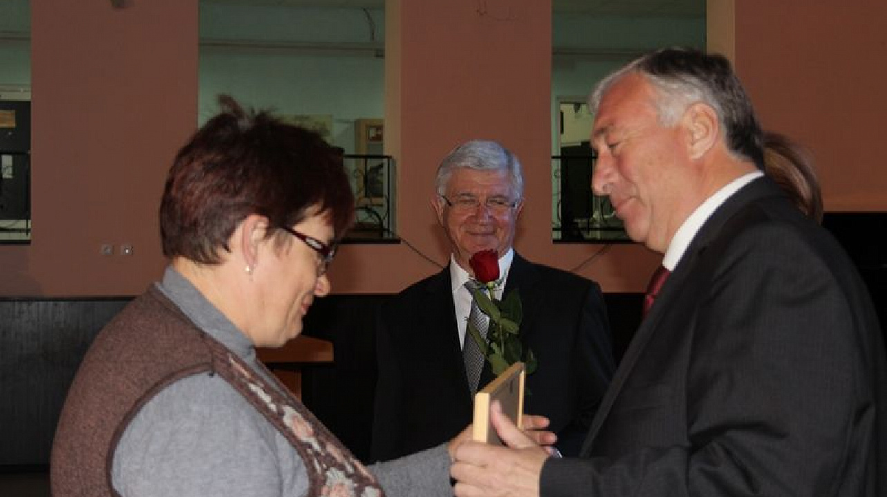 Глава города Владимир Евланов встретился с председателями ТОС округа