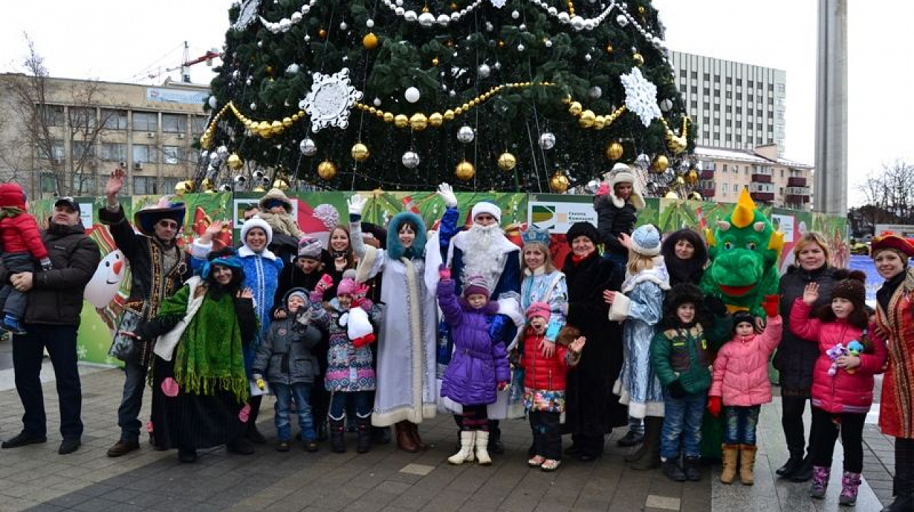 Центральный округ завершил плеяду новогодних театрализованных представлений