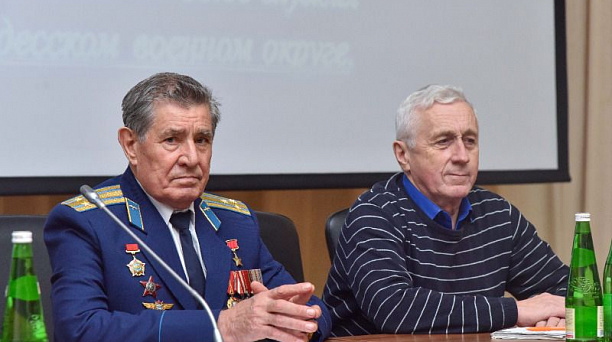 Боевое братство провело встречу краснодарских курсантов с Героем Советского Союза Г.П. Хаустовым