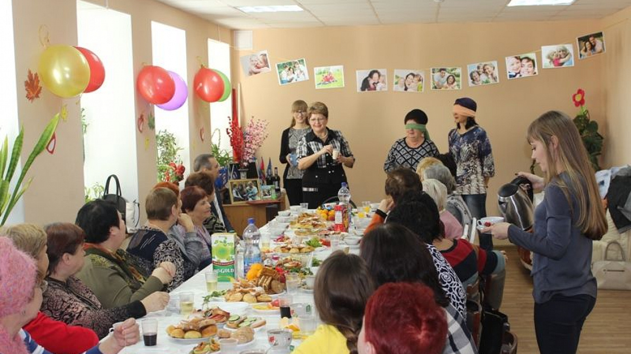 В Центральном округе стартовали праздники, посвященные Дню матери