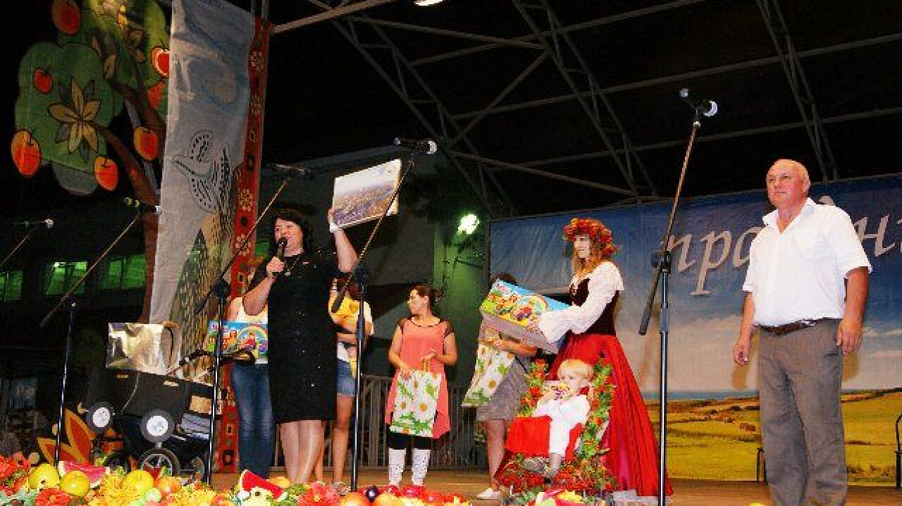 Елизаветинцы с размахом отметили день  рождения любимой станицы.jpg