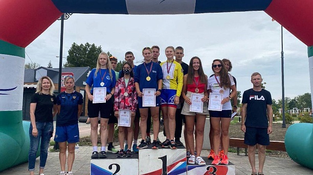 Краснодарские спортсмены завоевали награды региональных турниров по триатлон-эстафете