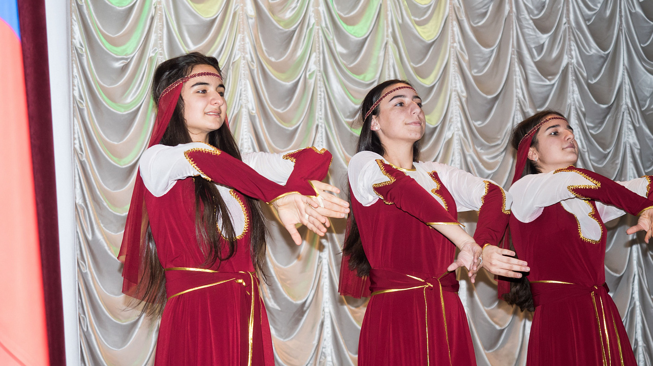 Краснодарский клуб интернациональной дружбы организовал армянскую гостиную (12).jpg