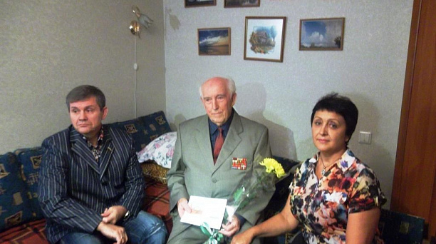 90-летний юбилей отметил ветеран войны из Прикубанского округа Лев Владимирович Никольский