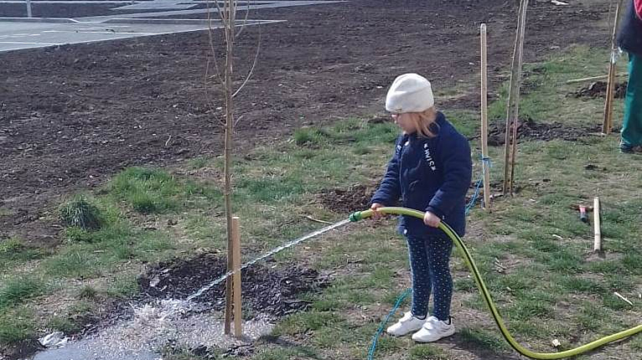 В Карасунском округе продолжается «санитарный» марафон по наведению порядка и благоустройству