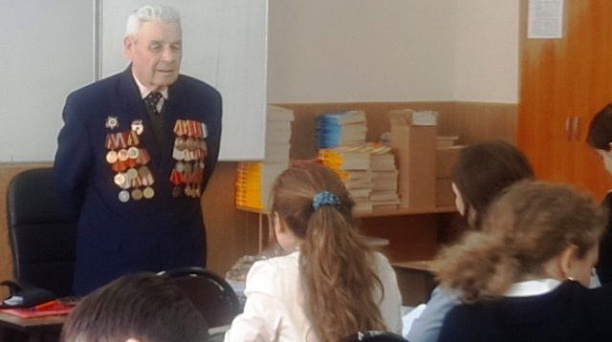 Проведение уроков мужества стало доброй традицией в школе № 42