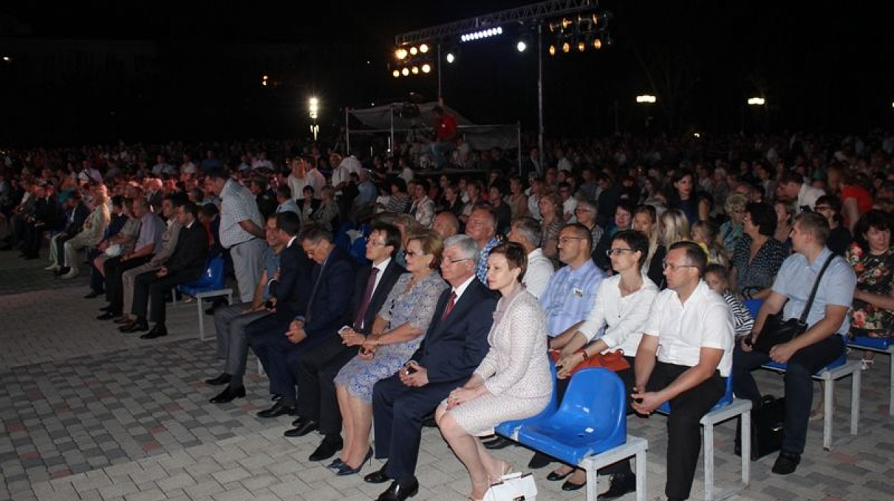 Жители Центрального округа приняли участие в торжественном мероприятии, посвященном Дню образования Краснодарского края