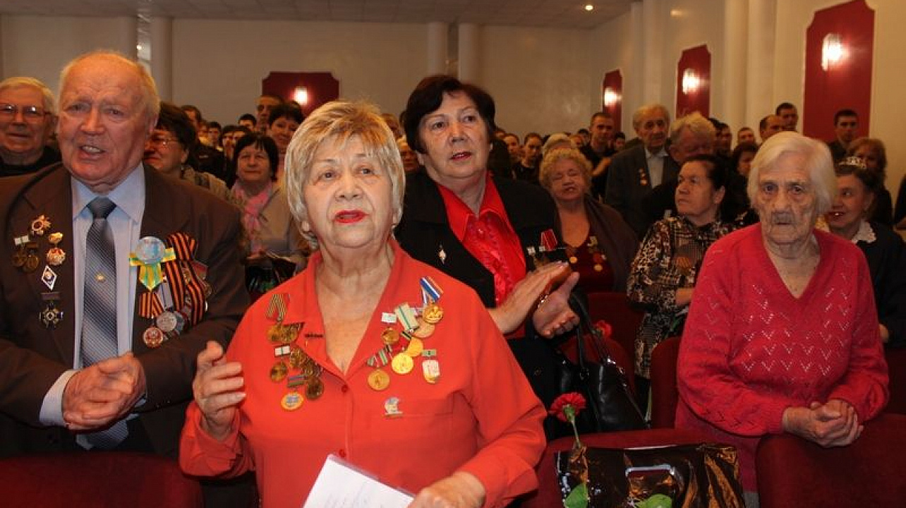 В Центральном округе прошел торжественный прием блокадников и защитников Ленинграда