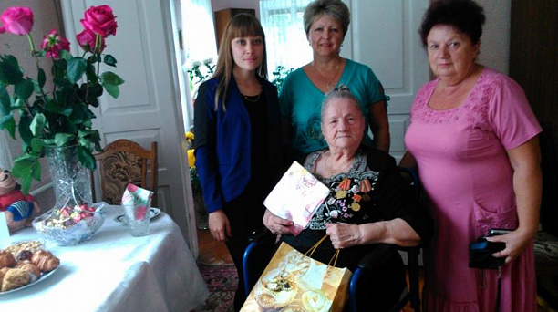 Участнице ВОВ Анне Костырко исполнилось 95 лет